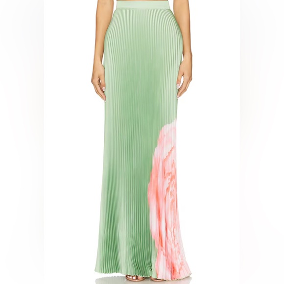 New Lidee Gala Skirt in Une Fleur Rose 8 - Picture 6 of 12